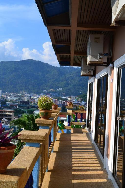 Oyo 851 On Hill Residence Patong Ngoại thất bức ảnh
