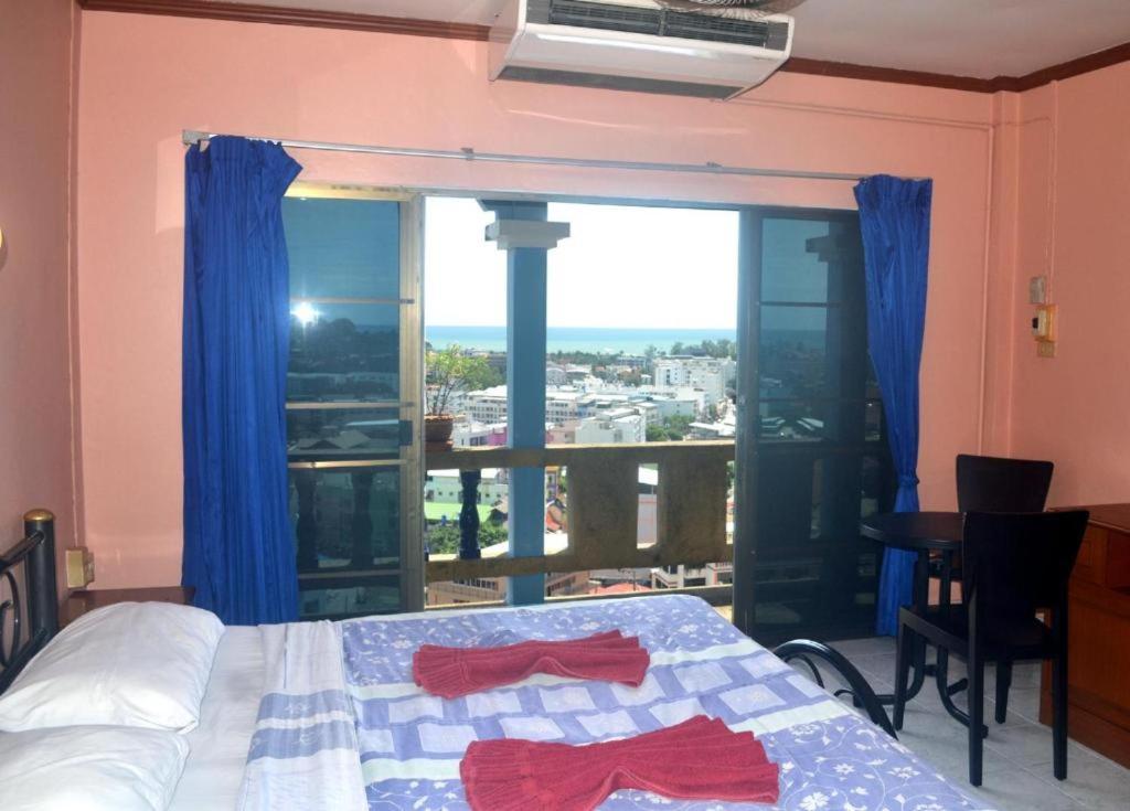 Oyo 851 On Hill Residence Patong Ngoại thất bức ảnh