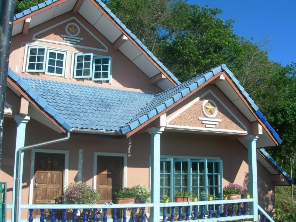 Oyo 851 On Hill Residence Patong Ngoại thất bức ảnh