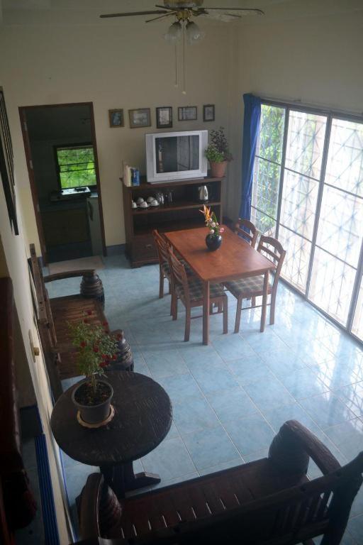 Oyo 851 On Hill Residence Patong Ngoại thất bức ảnh