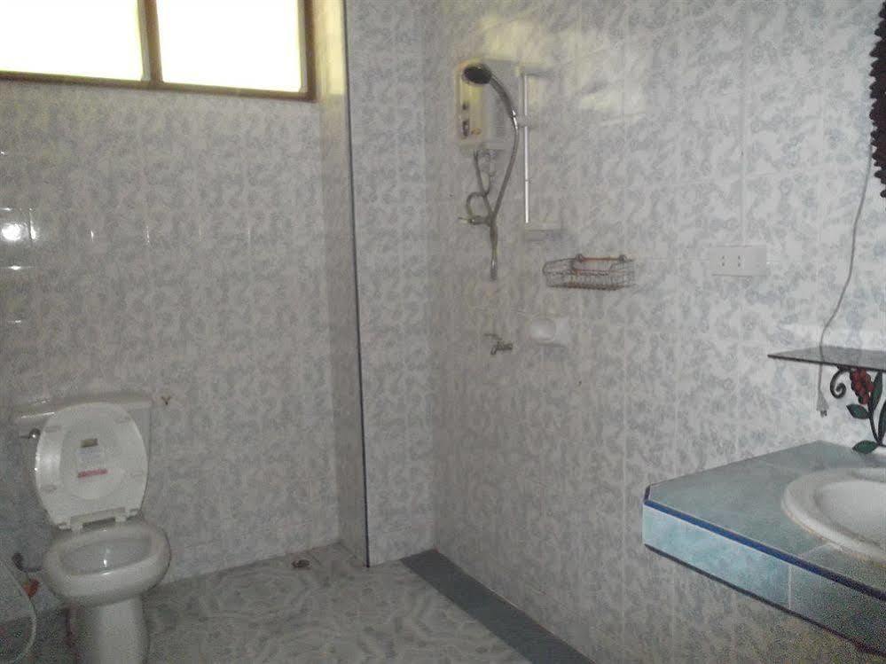 Oyo 851 On Hill Residence Patong Ngoại thất bức ảnh
